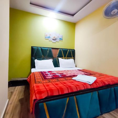 Roomshala 122 Hotel Park View - Near Adarsh Nagar New Delhi Exterior photo