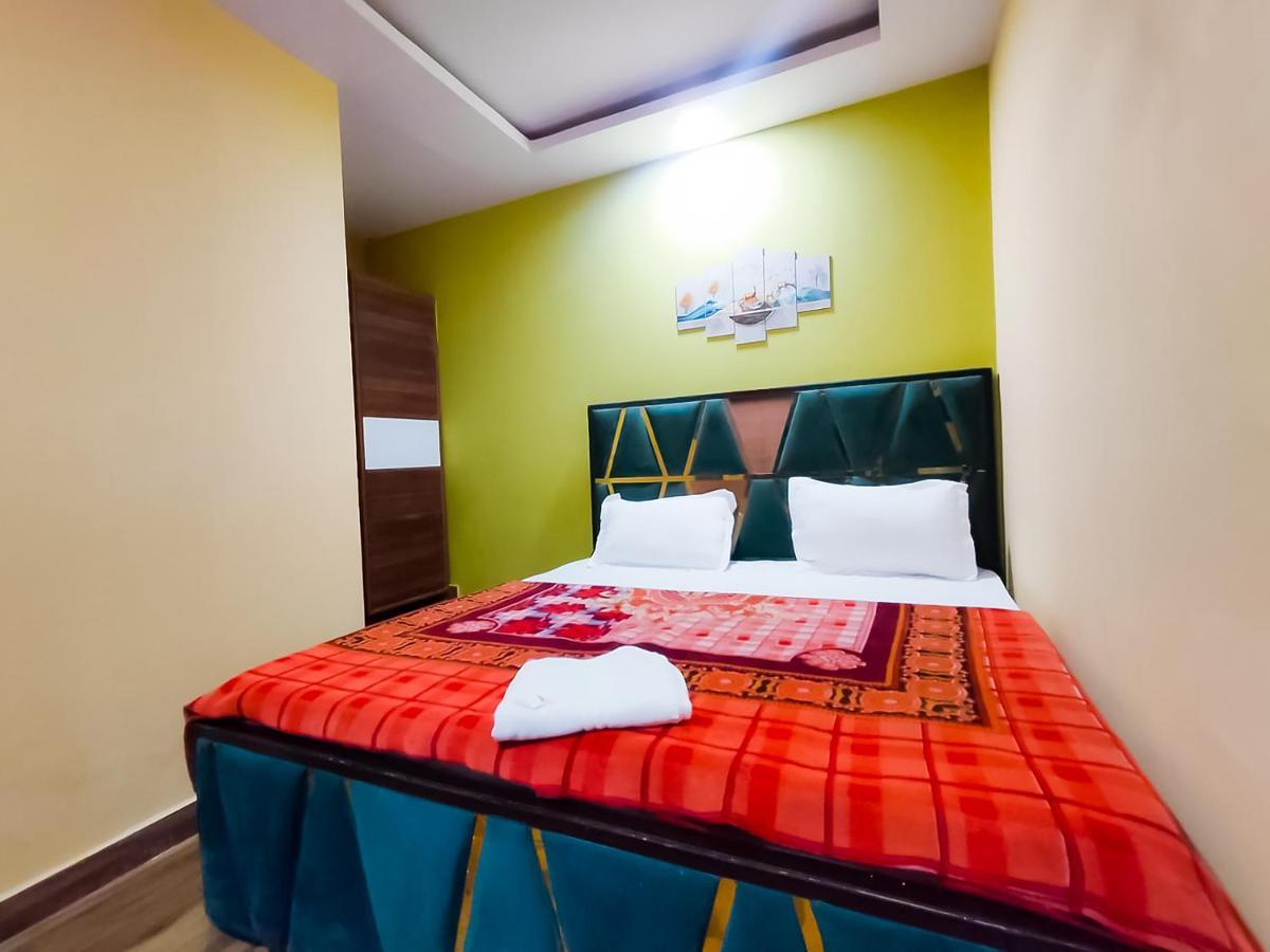 Roomshala 122 Hotel Park View - Near Adarsh Nagar New Delhi Exterior photo