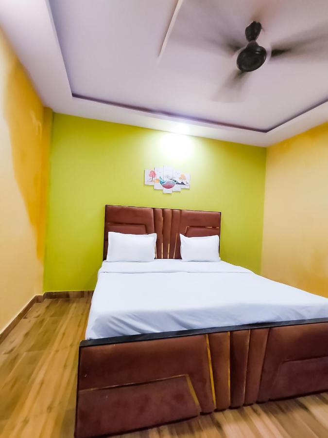 Roomshala 122 Hotel Park View - Near Adarsh Nagar New Delhi Exterior photo